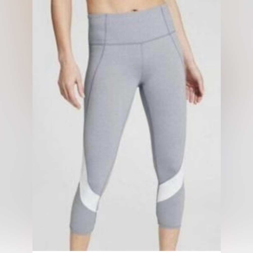 Athleta Women's Size S Salutation Capri Leggings Gray Mesh